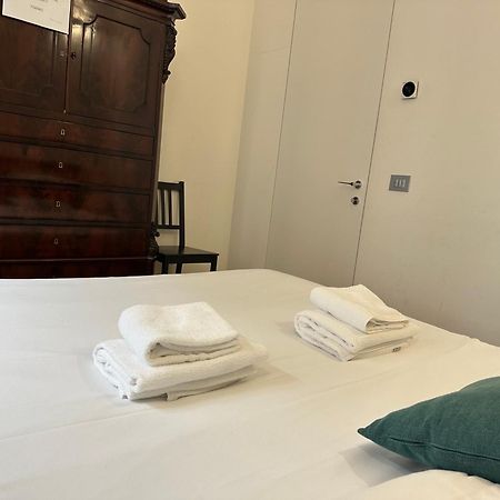 Hl Apartment - Sant'Ambrogio, Duomo มิลาน ภายนอก รูปภาพ