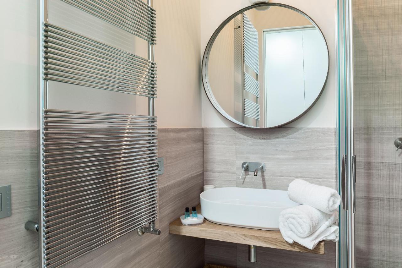 Hl Apartment - Sant'Ambrogio, Duomo มิลาน ภายนอก รูปภาพ